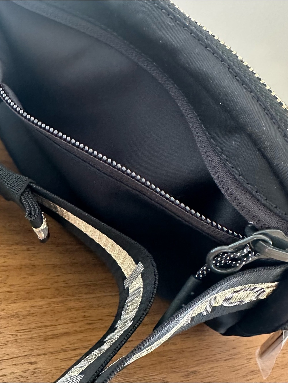 Lululemon 🖤 Black Gold White Opal Wordmark Everywhere Belt Fanny Bag 1L NEW - Picture 10 of 13
